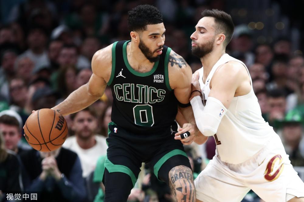 的资深后卫 的资深后卫