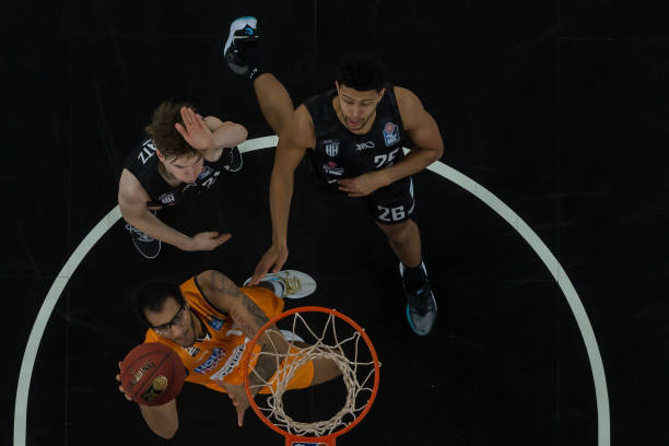 法京鲁大战 法京鲁大战