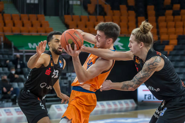 受到运动 受到运动